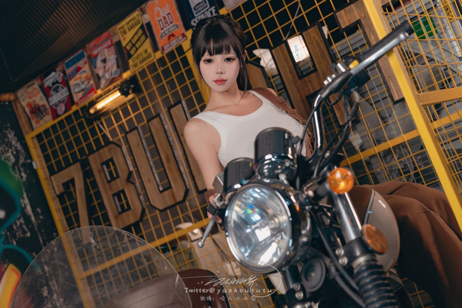 图片[2]-咬一口兔娘 机车修理工-COS世界
