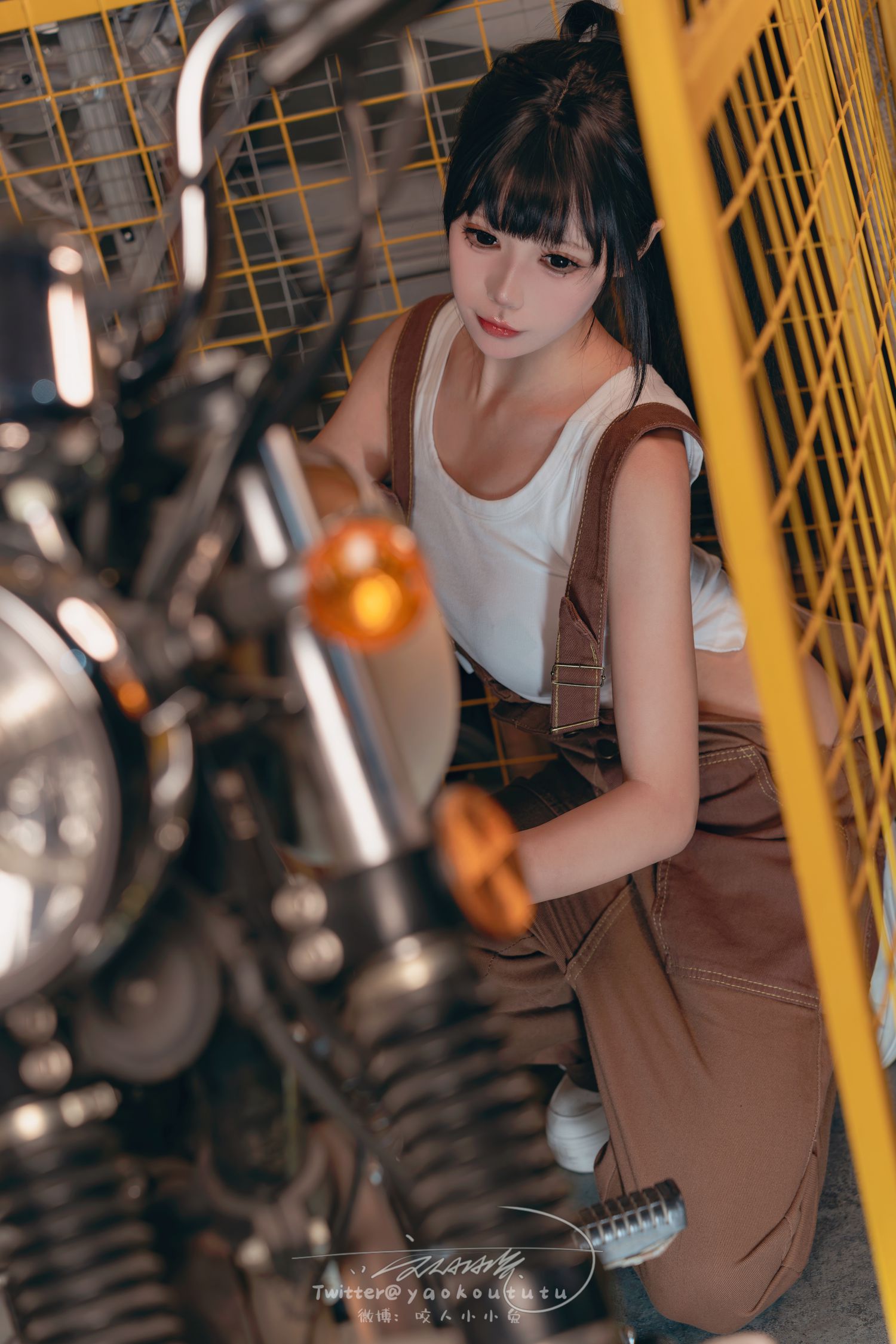 图片[4]-咬一口兔娘 机车修理工-COS世界