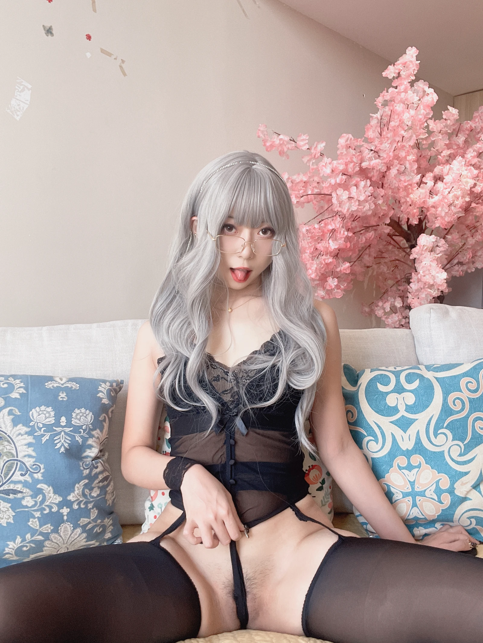 图片[3]-黑丝吊带高叉-COS世界