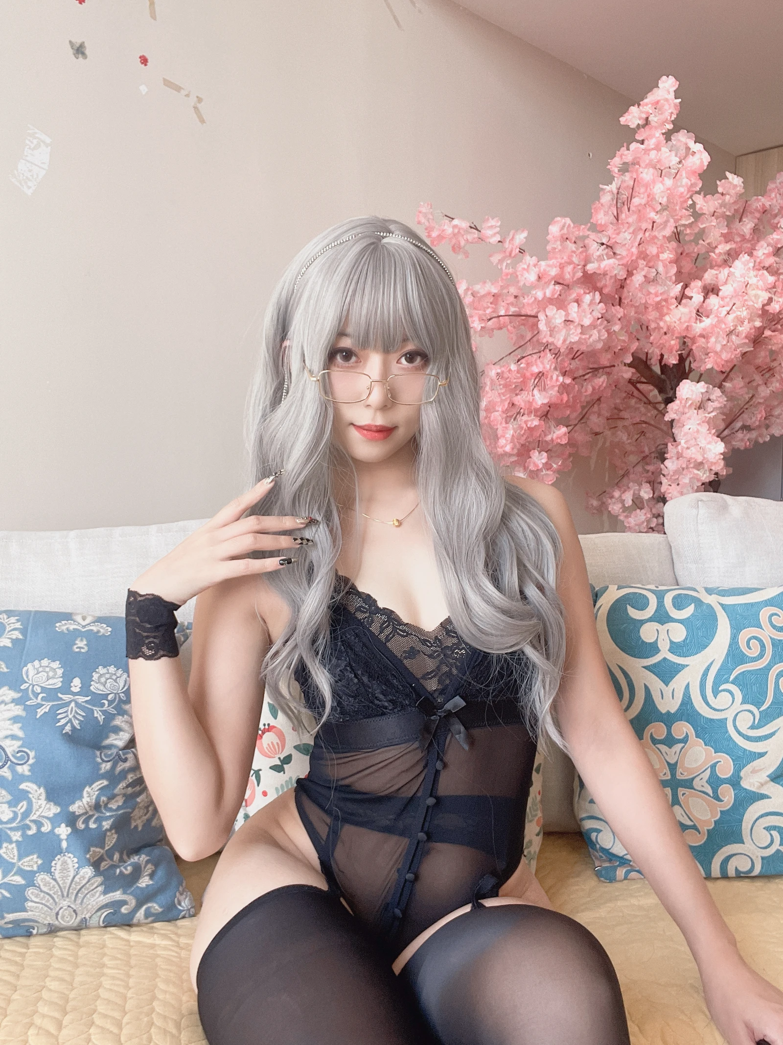 图片[2]-黑丝吊带高叉-COS世界