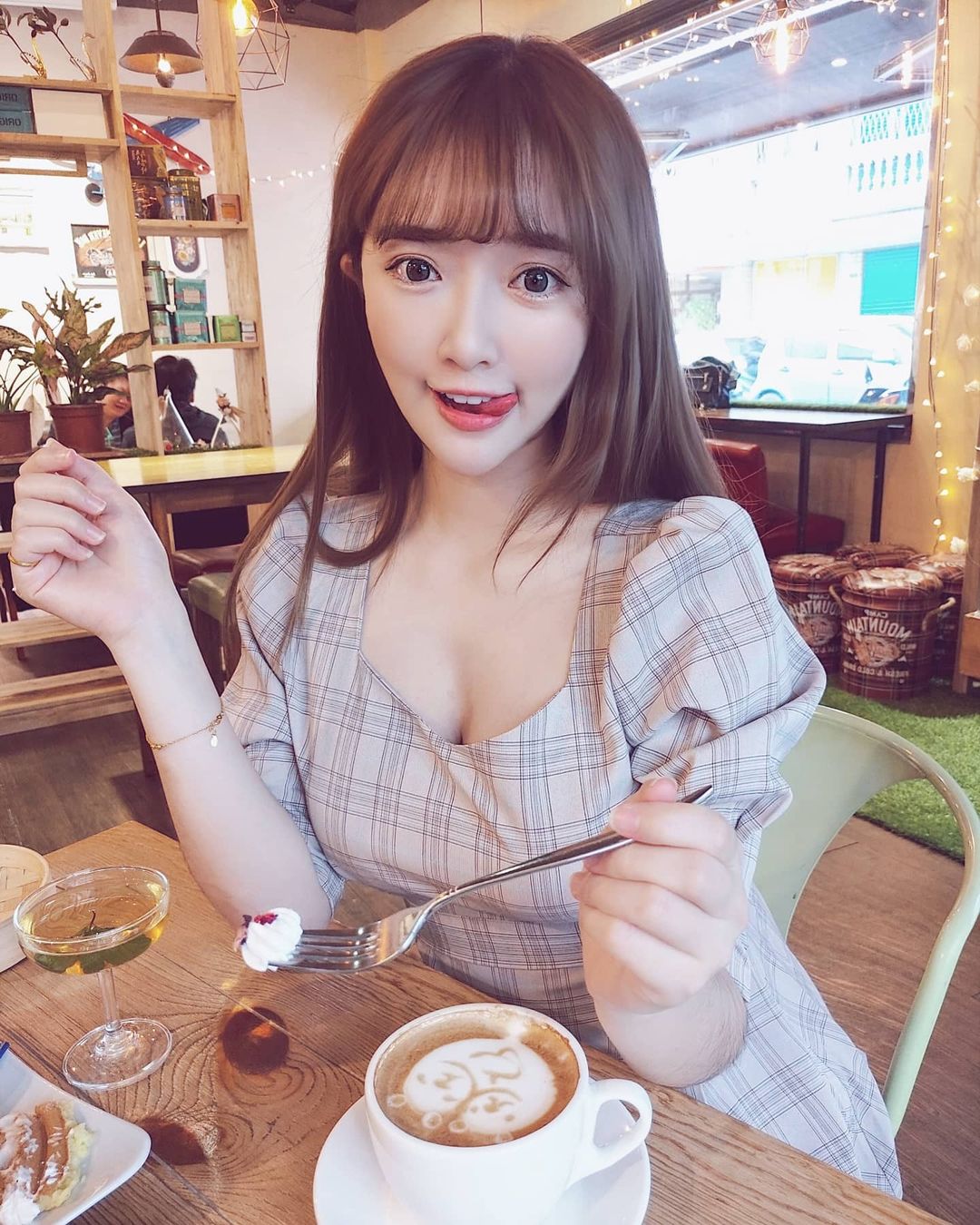 图片[3]-Mita映晨 (@mitaliang) 电竞女神 88P-COS世界