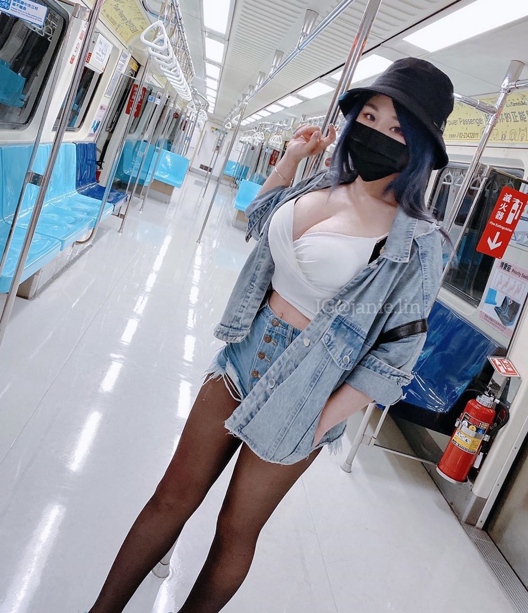 图片[5]-JANiE 泥泥 (@janie.lin) 110万粉丝网红-COS世界