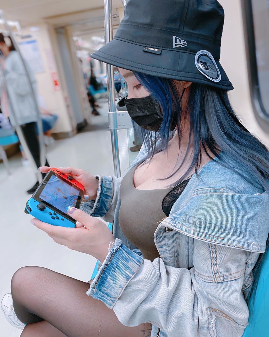 图片[2]-JANiE 泥泥 (@janie.lin) 110万粉丝网红-COS世界